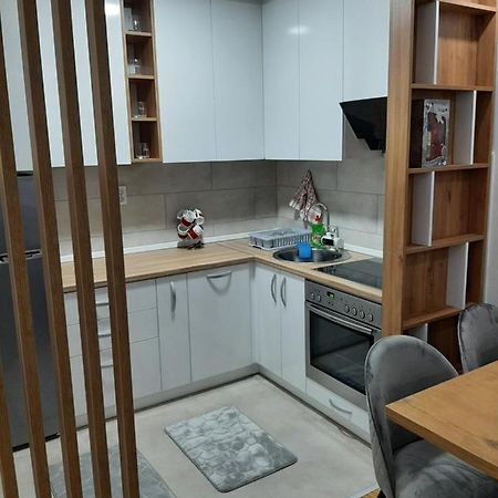 Apartman,,Kul"Life Lukavica Экстерьер фото